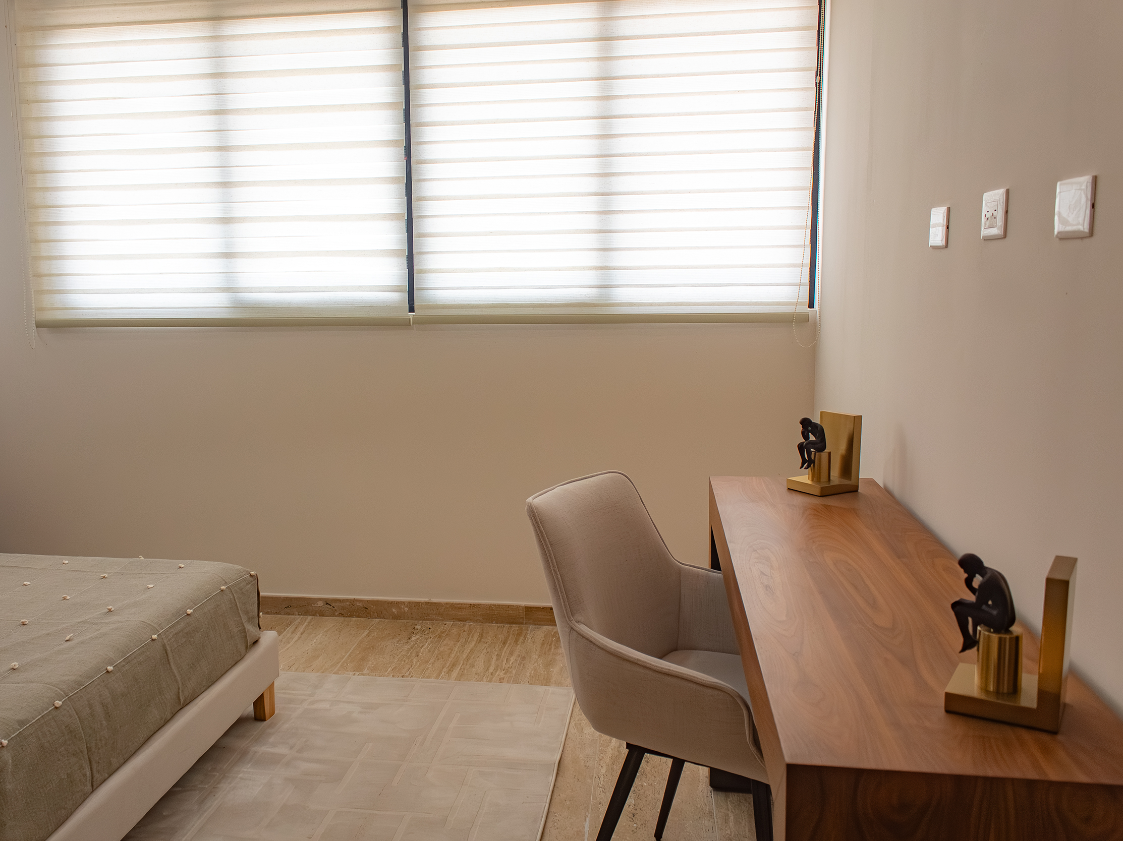 Recámara · vista mesa · Showroom